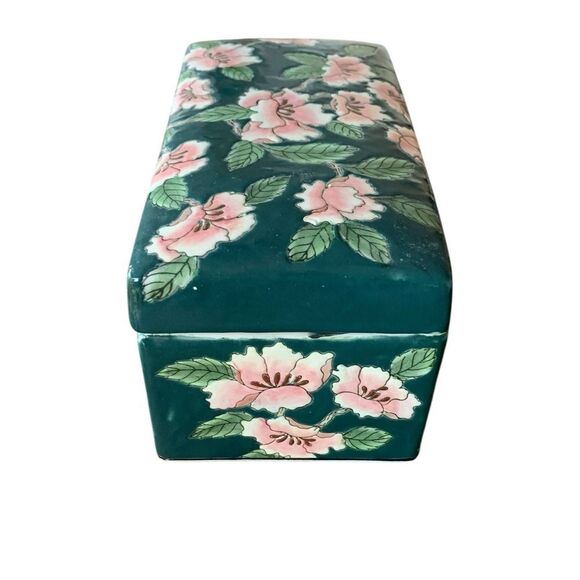 Large Chinese Porcelain Floral Trinket Box - Picture 3 of 5